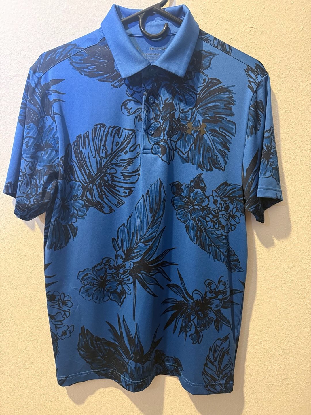 Under Armour The Playoff Polo Size S Blue Floral Golf Shirt 2