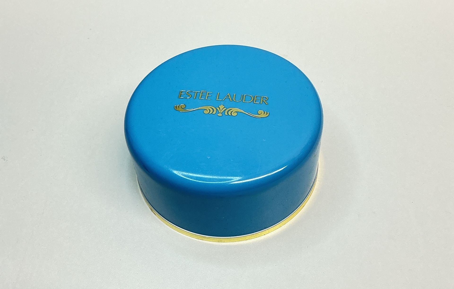 Estee Lauder Youth Dew Body Powder Puff Aqua Box 1