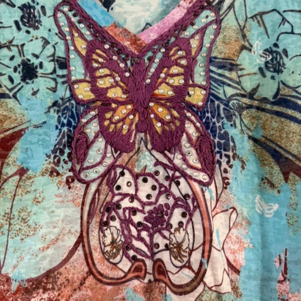 Spy Zone Exchange Butterfly Embellished V-Neck Top Size M Multicolor Floral