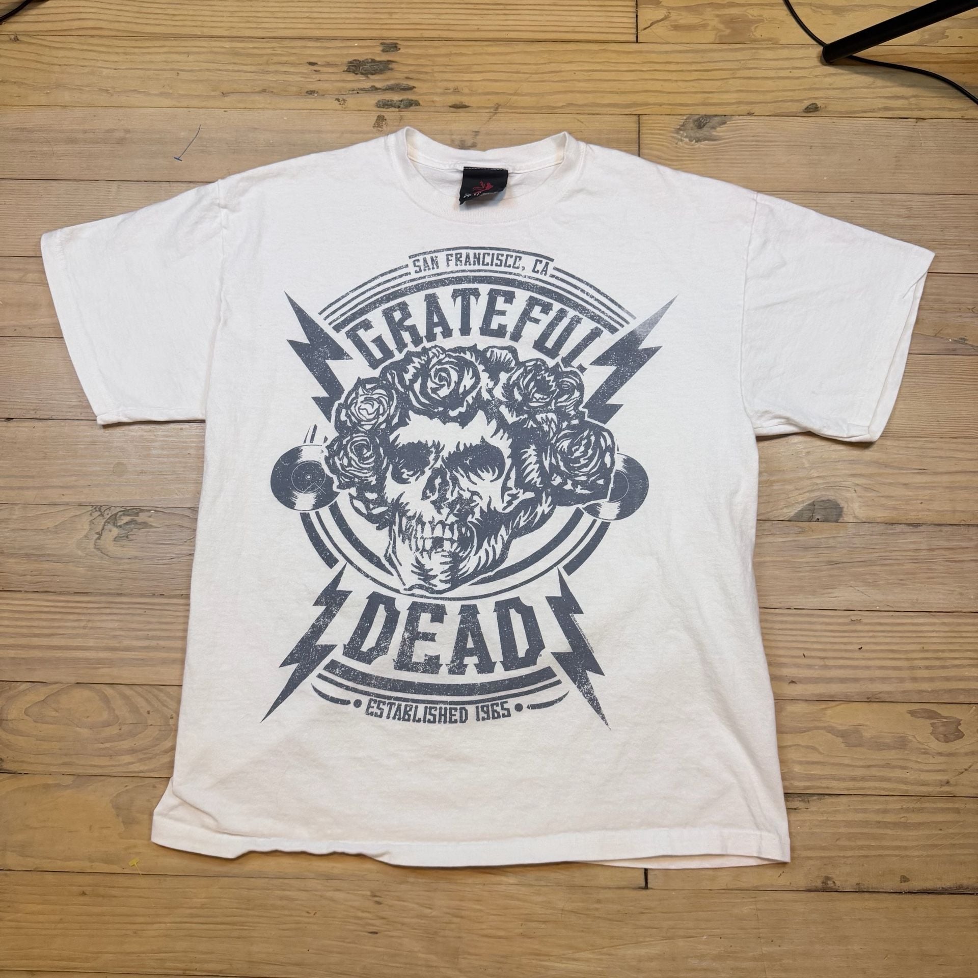 Zion Rootswear Grateful Dead T-Shirt Size L White Skull Roses 4