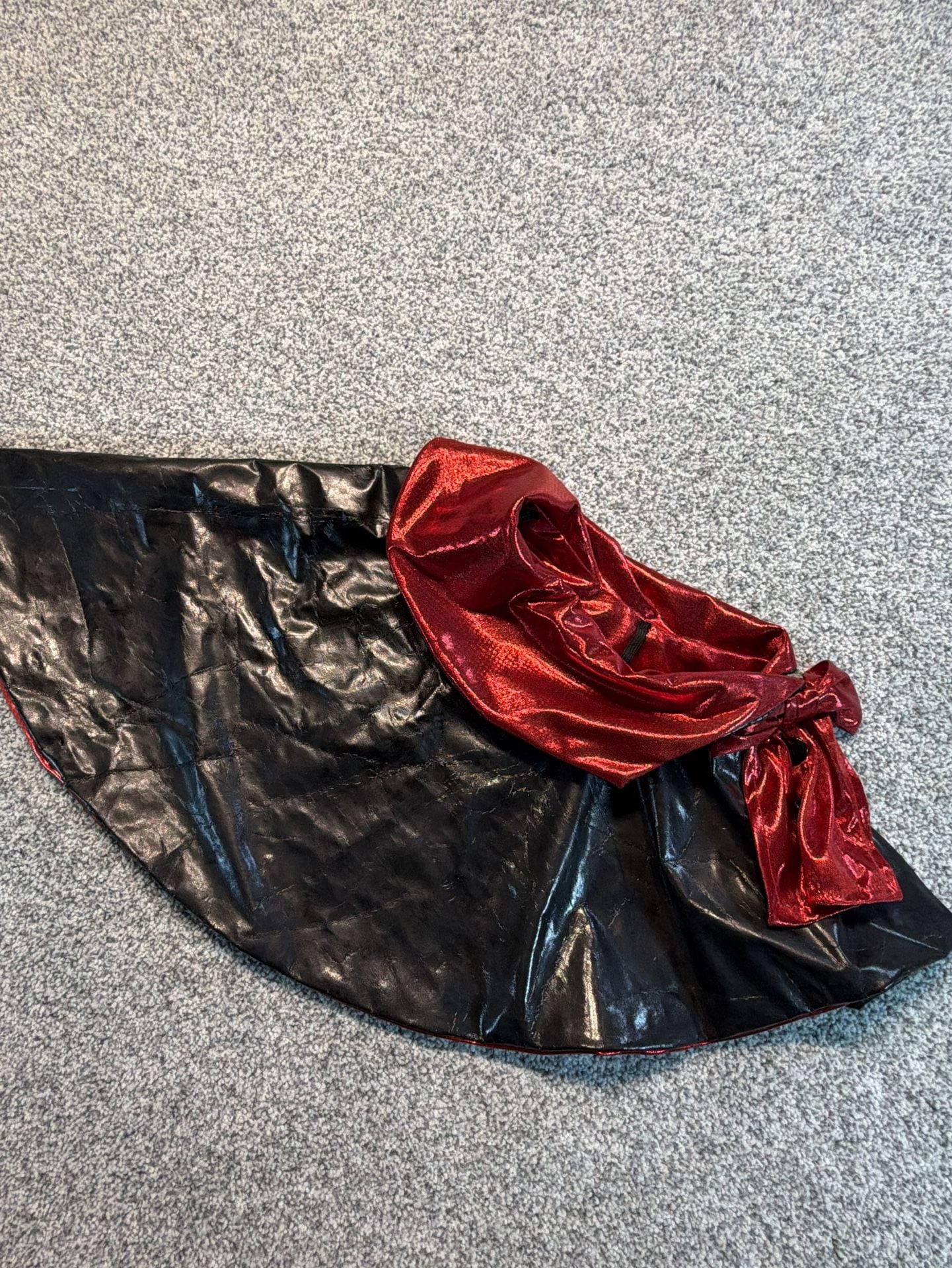 Dog Vampire Capelet Black Red Metallic Costume Accessory 6