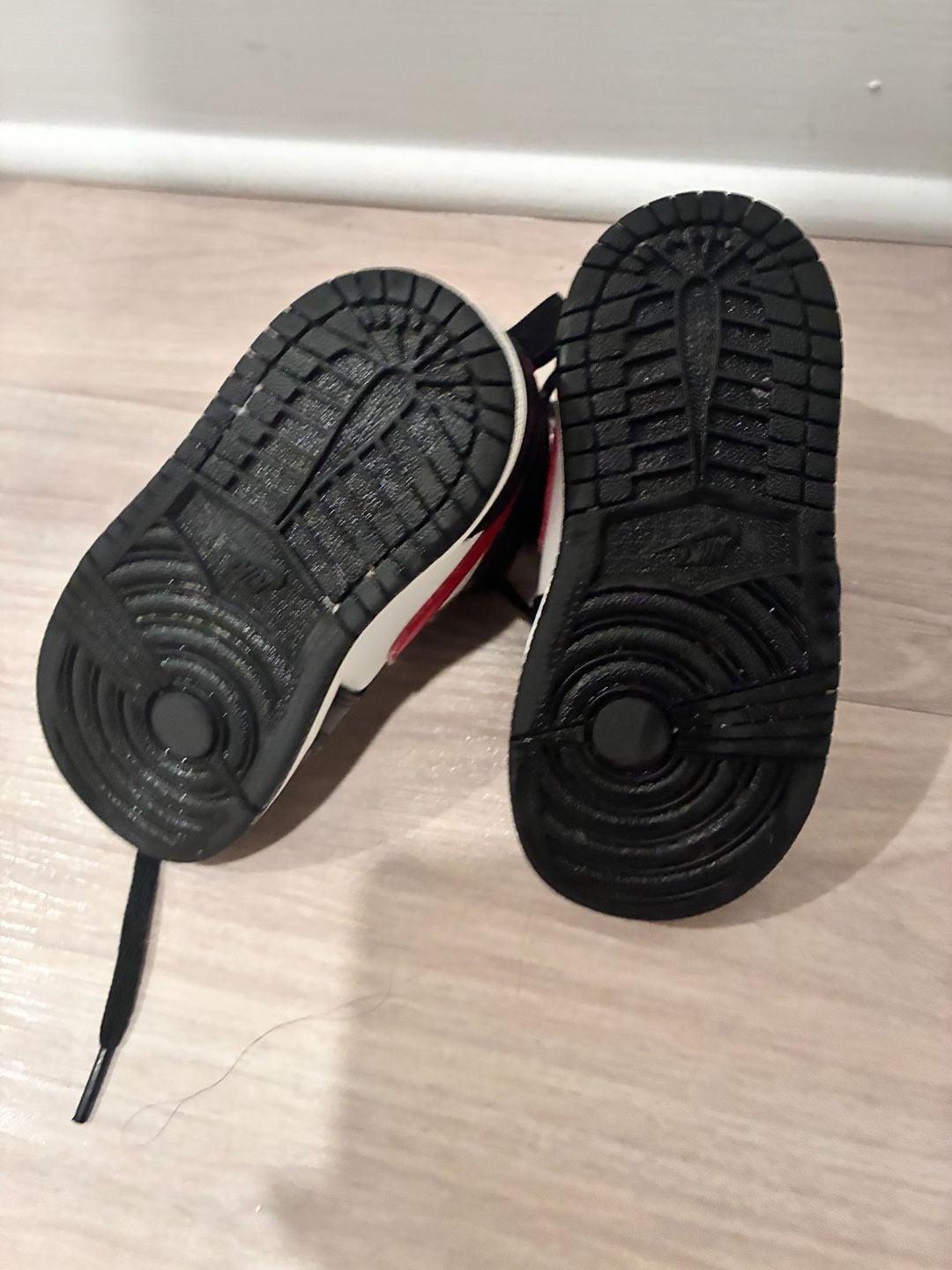 Jordan Air Jordan 1 Mid Alternate Bred Toe Toddler Shoes 7