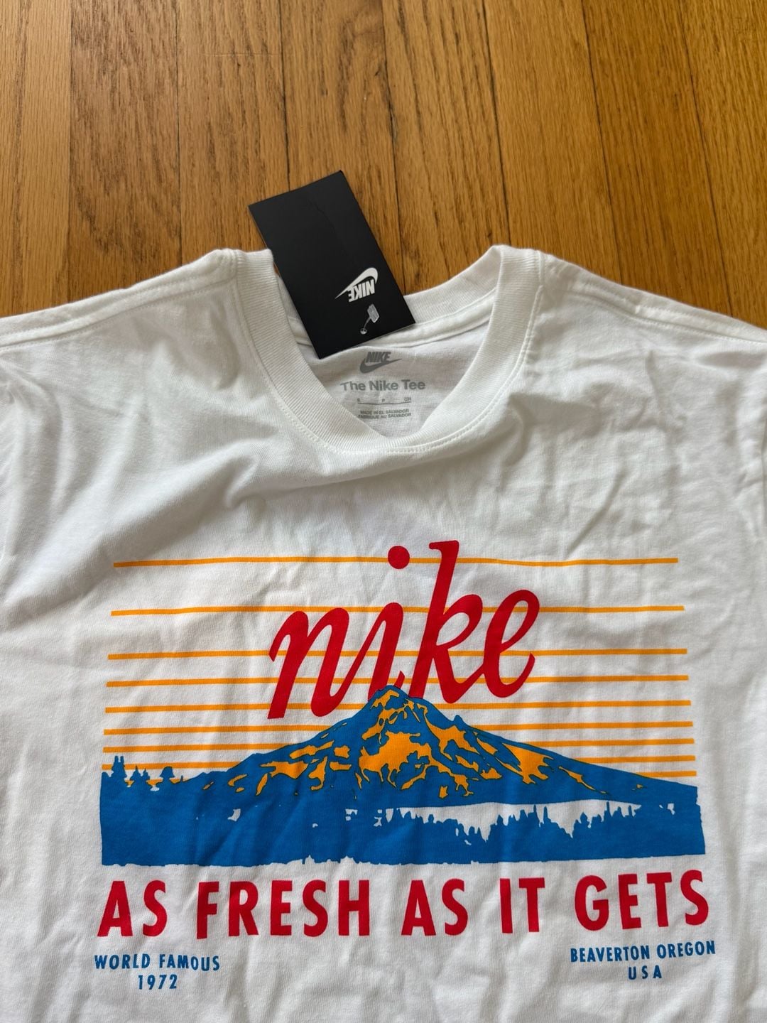 Nike As Fresh As It Gets Graphic T-Shirt White S 4