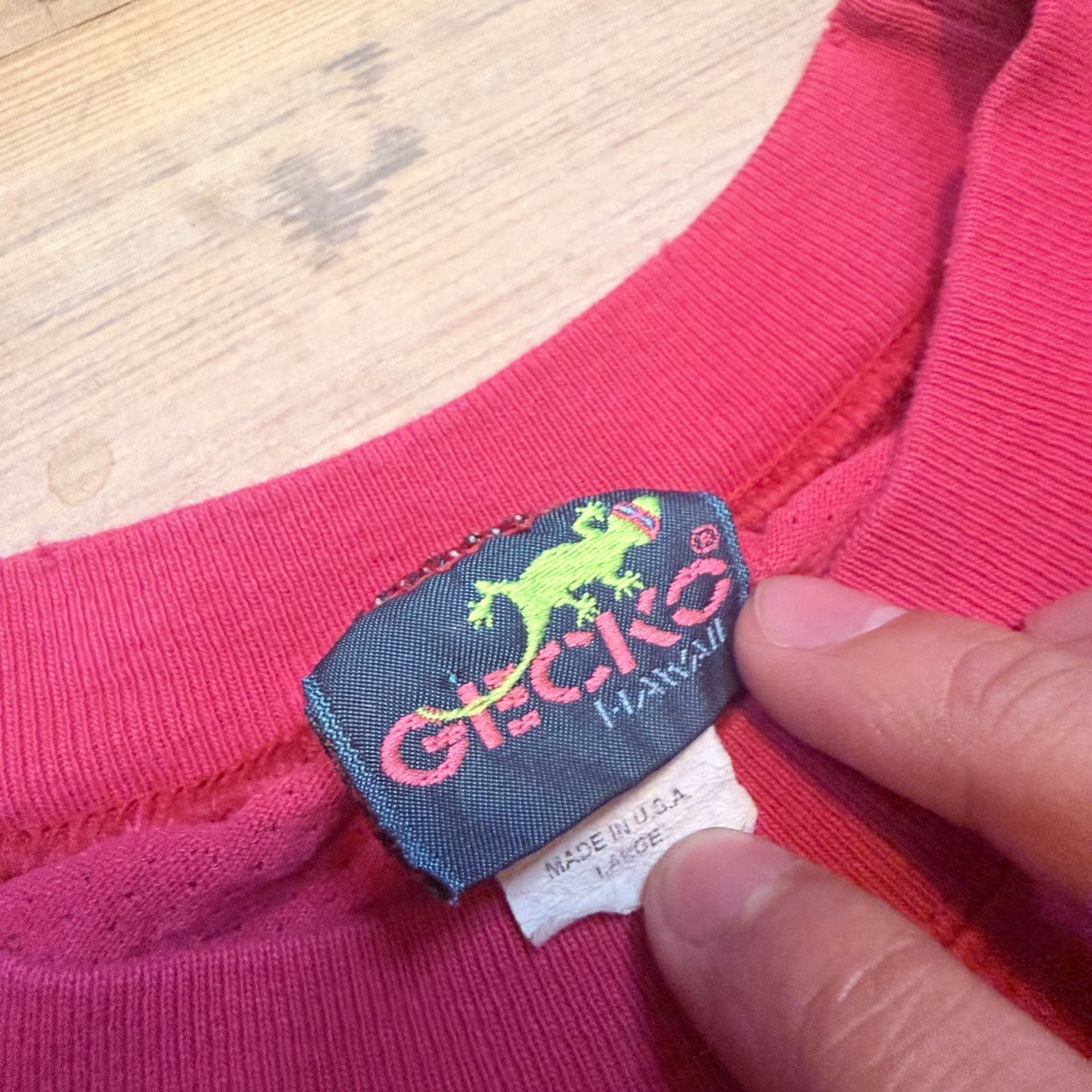Gecko Hawaii Dragon T-Shirt Pink Tribal Graphic Short Sleeve 8