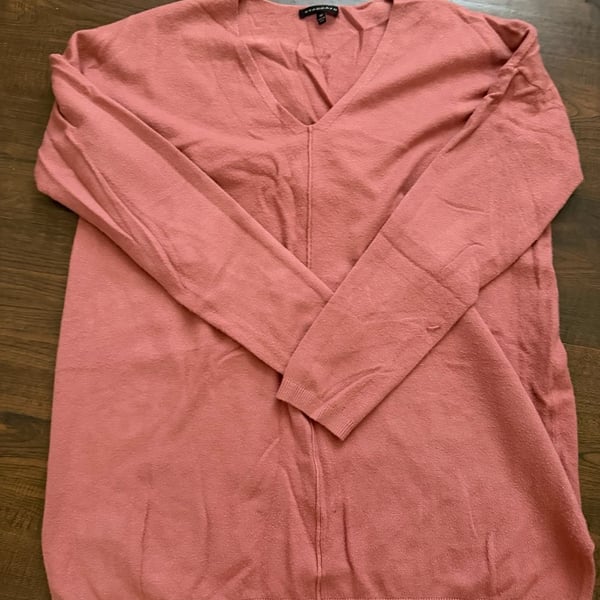 Staccato V-Neck Sweater Size M Pink Knit Pullover