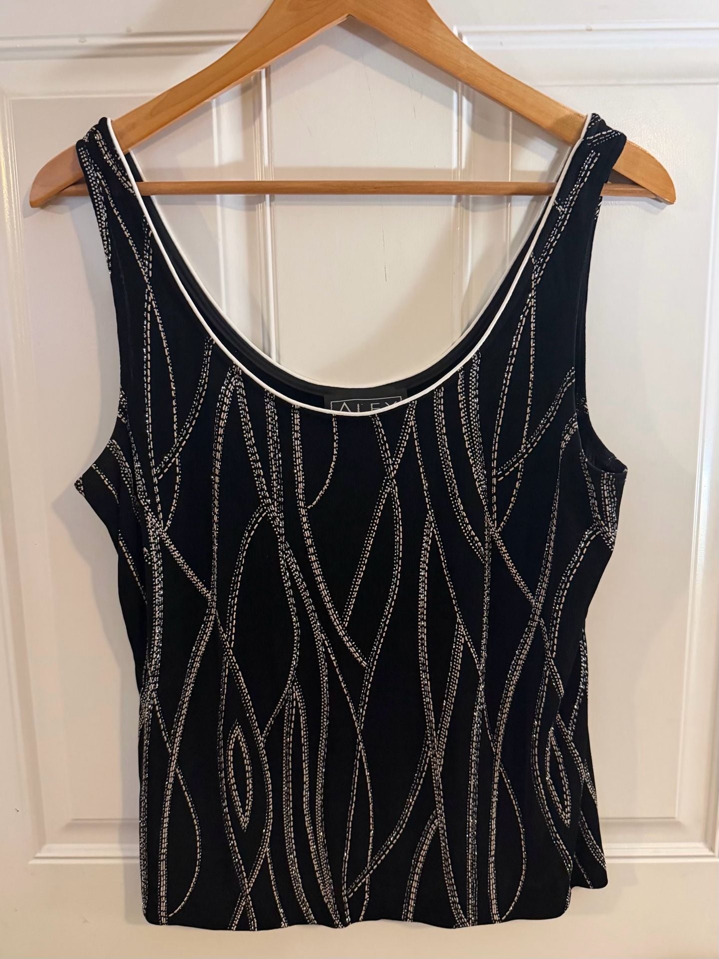 Alex Black & Silver Abstract Print 2-Pc Jacket & Tank Set 4