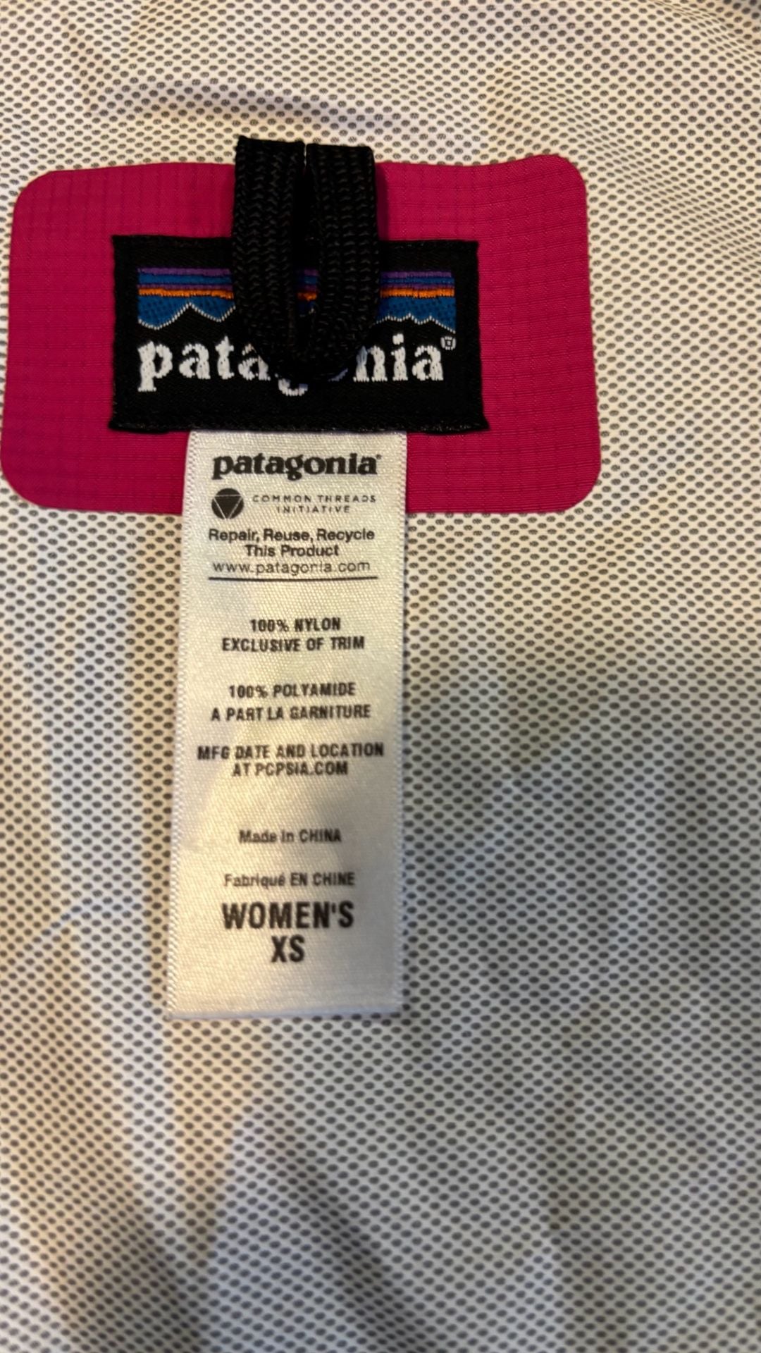 Patagonia H2No Torrentshell Jacket Size XS Magenta Pink 9