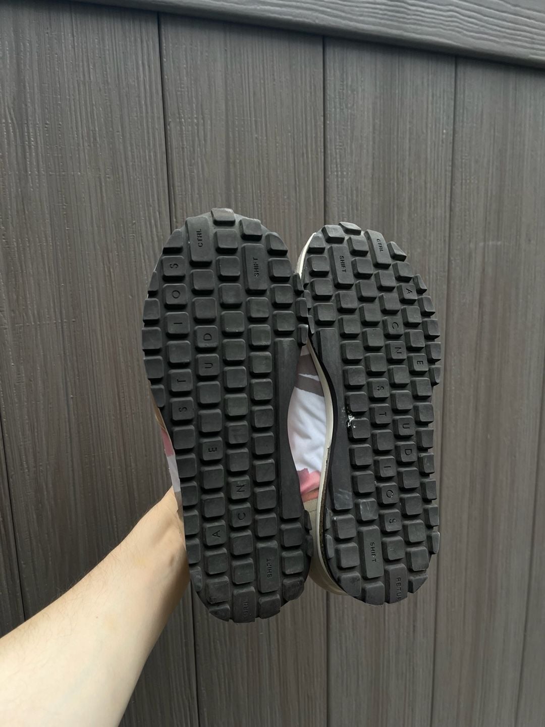 Product thumbnail 4