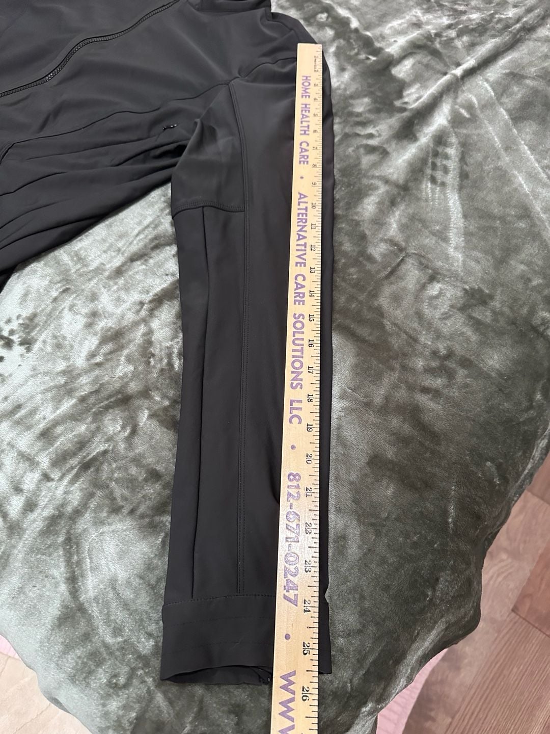 Lululemon Black Zip Up Jacket Size M 14