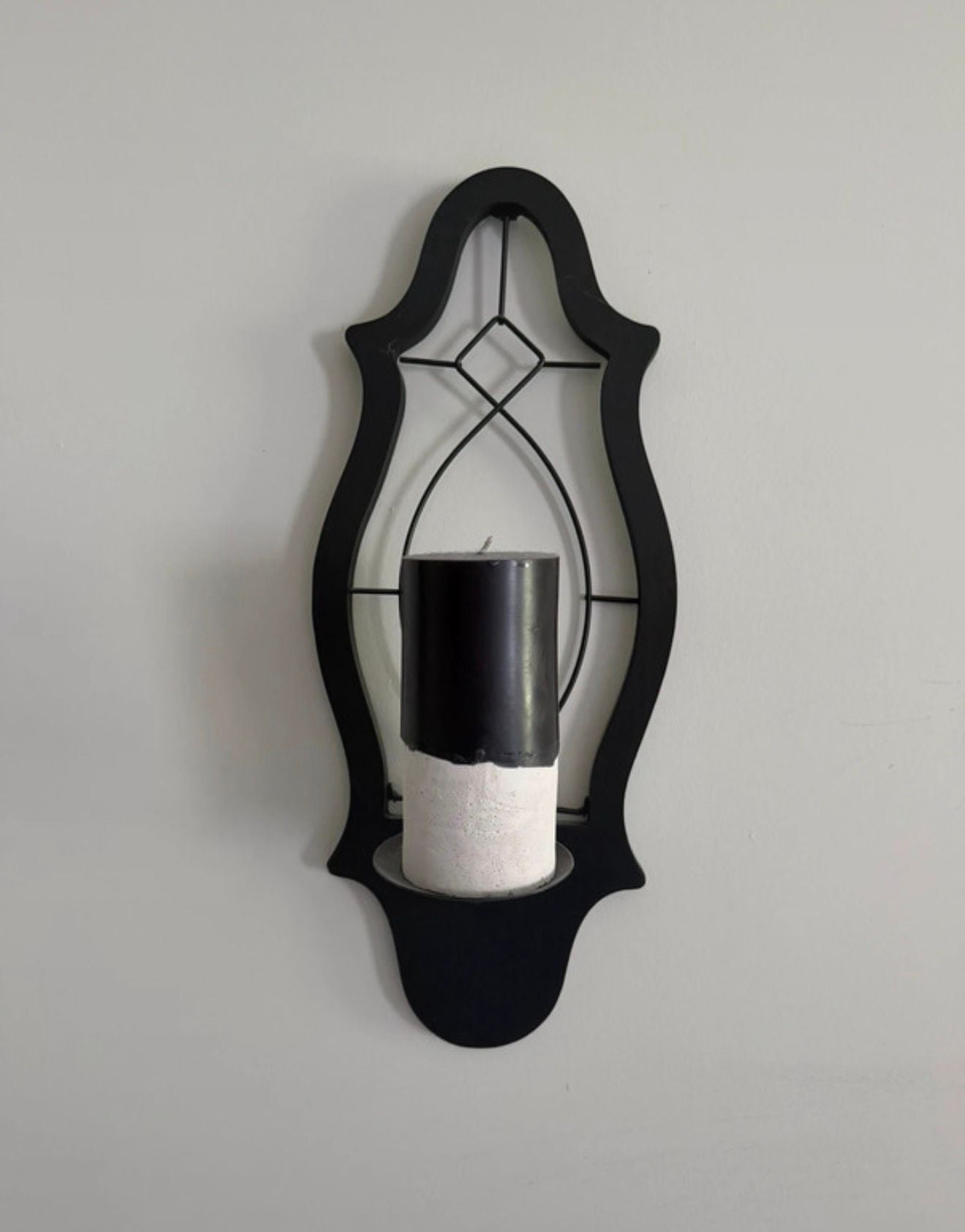 Two matching Black Metal Wall Sconce Candle Holder Decorative Arched Frame 1
