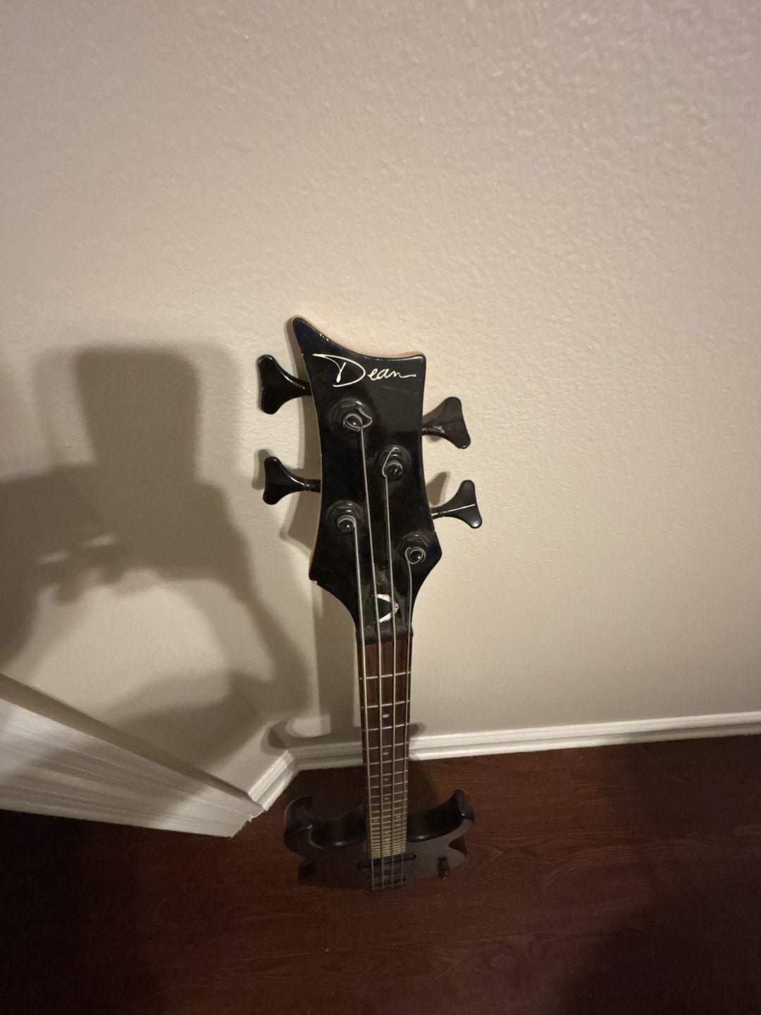 Dean 4 String Electric Bass Guitar Classic Black 2