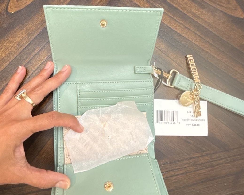 NWT Steve Madden Sage green Wallet 4