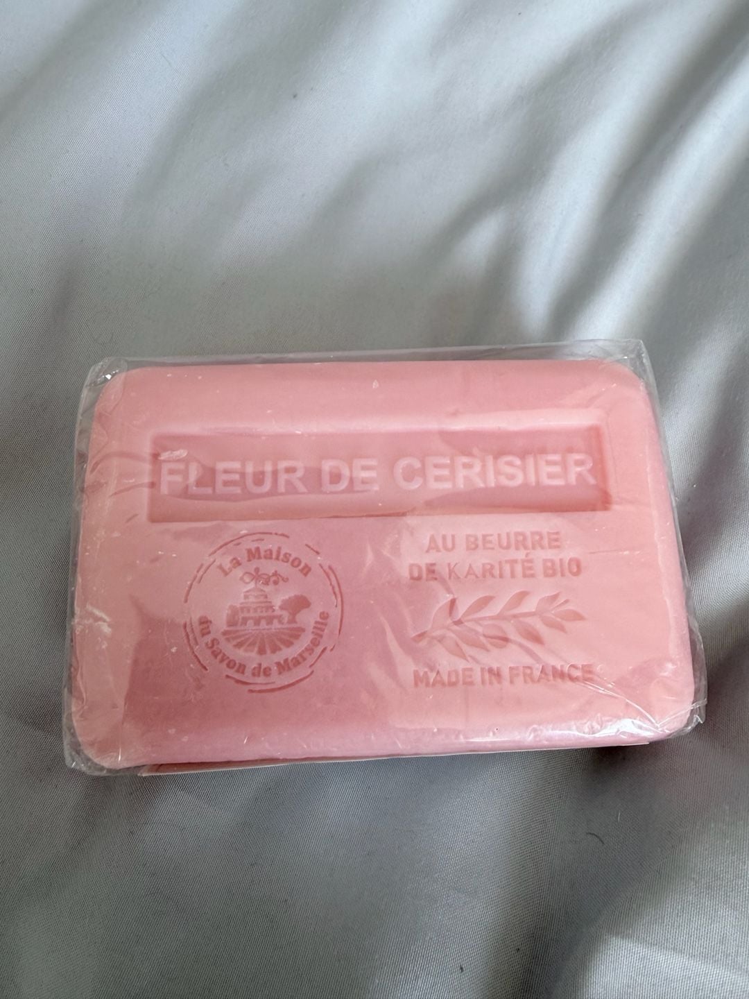 La Maison du Savon de Marseille Cherry Blossom Shea Butter Soap 250g 2