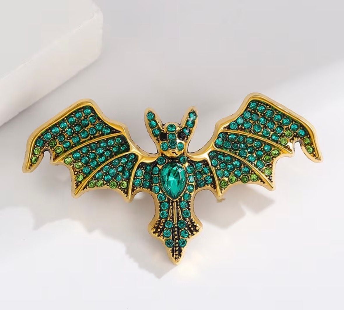 Unbranded Gold Tone Green Rhinestone Bat Brooch Pin Halloween 4