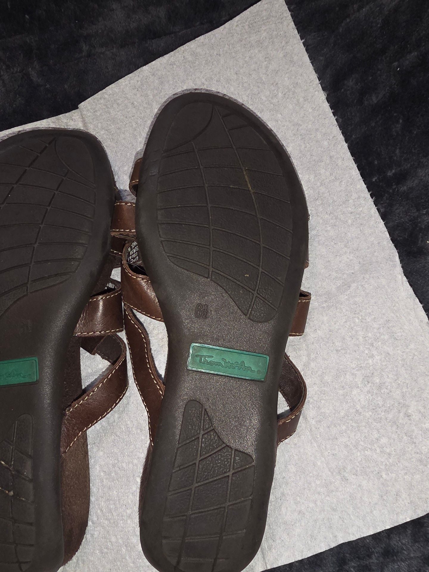 Thom McAn Brown Leather Wedge Sandals Size 6.5 7