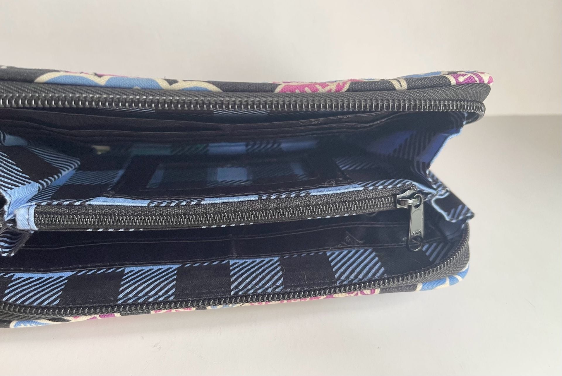 Vera Bradley Alpine Floral Zip Around Wallet Black Pink Blue Floral Quilted 5