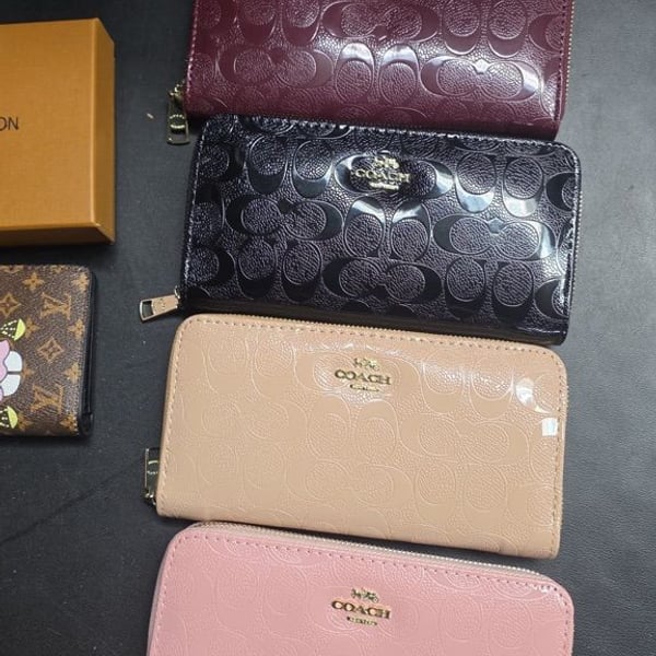 Coach Signature Zip Around Wallet