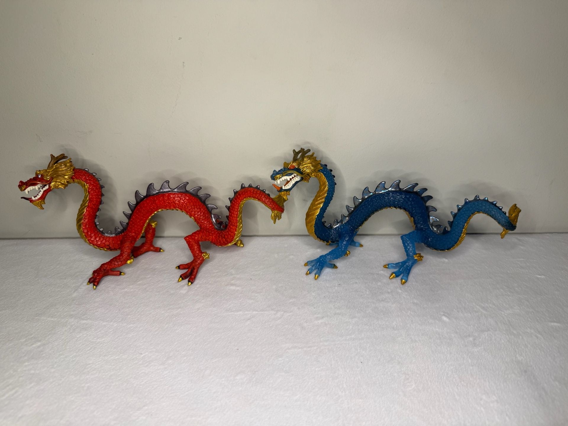 Safari Ltd. Horned Chinese Dragon Toy Figurine Red and Blue Set of 2 1