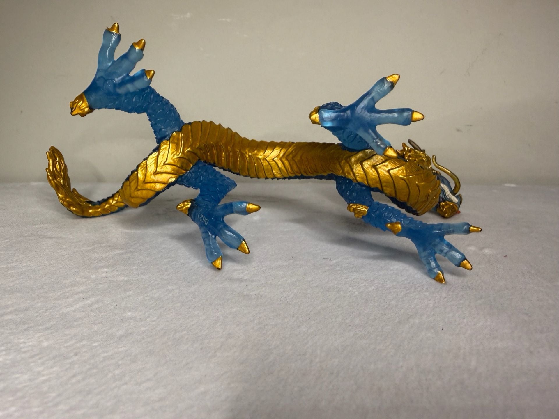 Safari Ltd. Horned Chinese Dragon Toy Figurine Red and Blue Set of 2 10