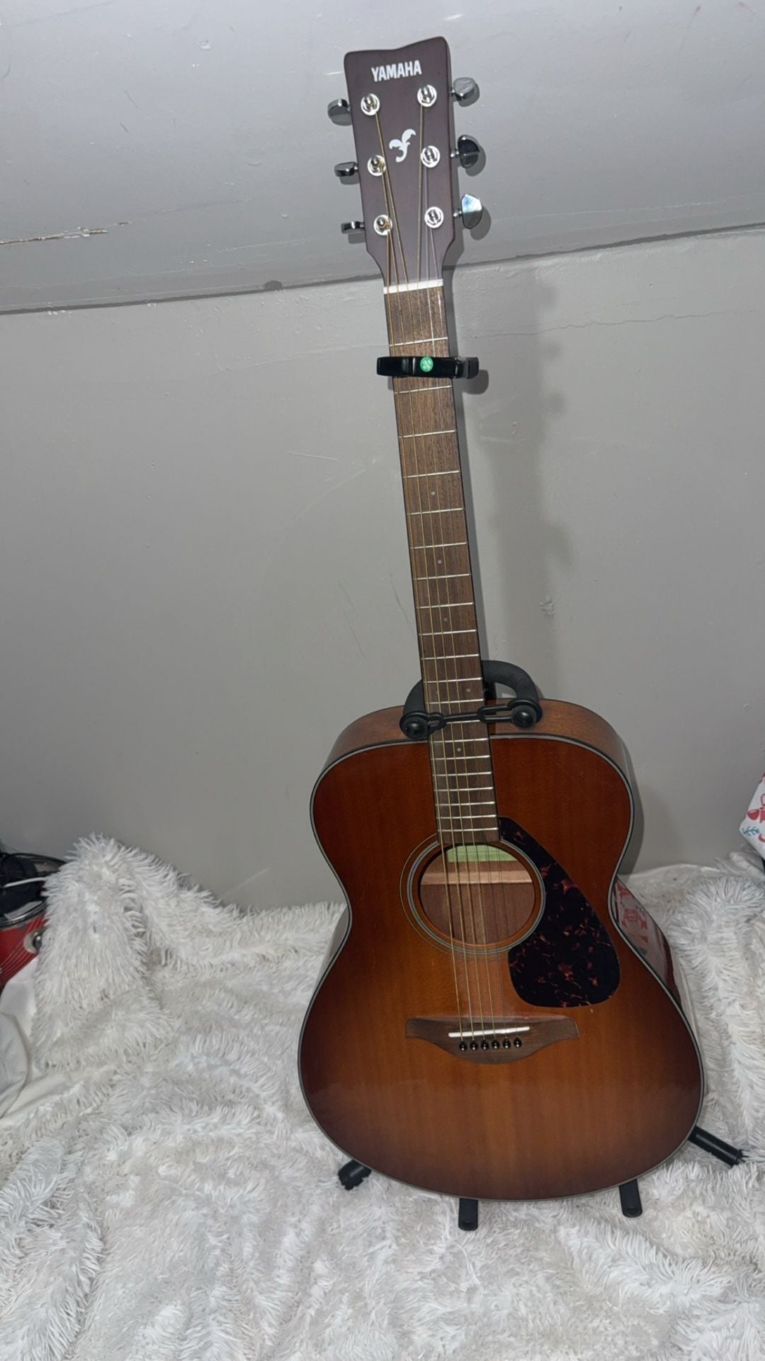 Yamaha FS800 Acoustic Guitar Sand Sunburst 1