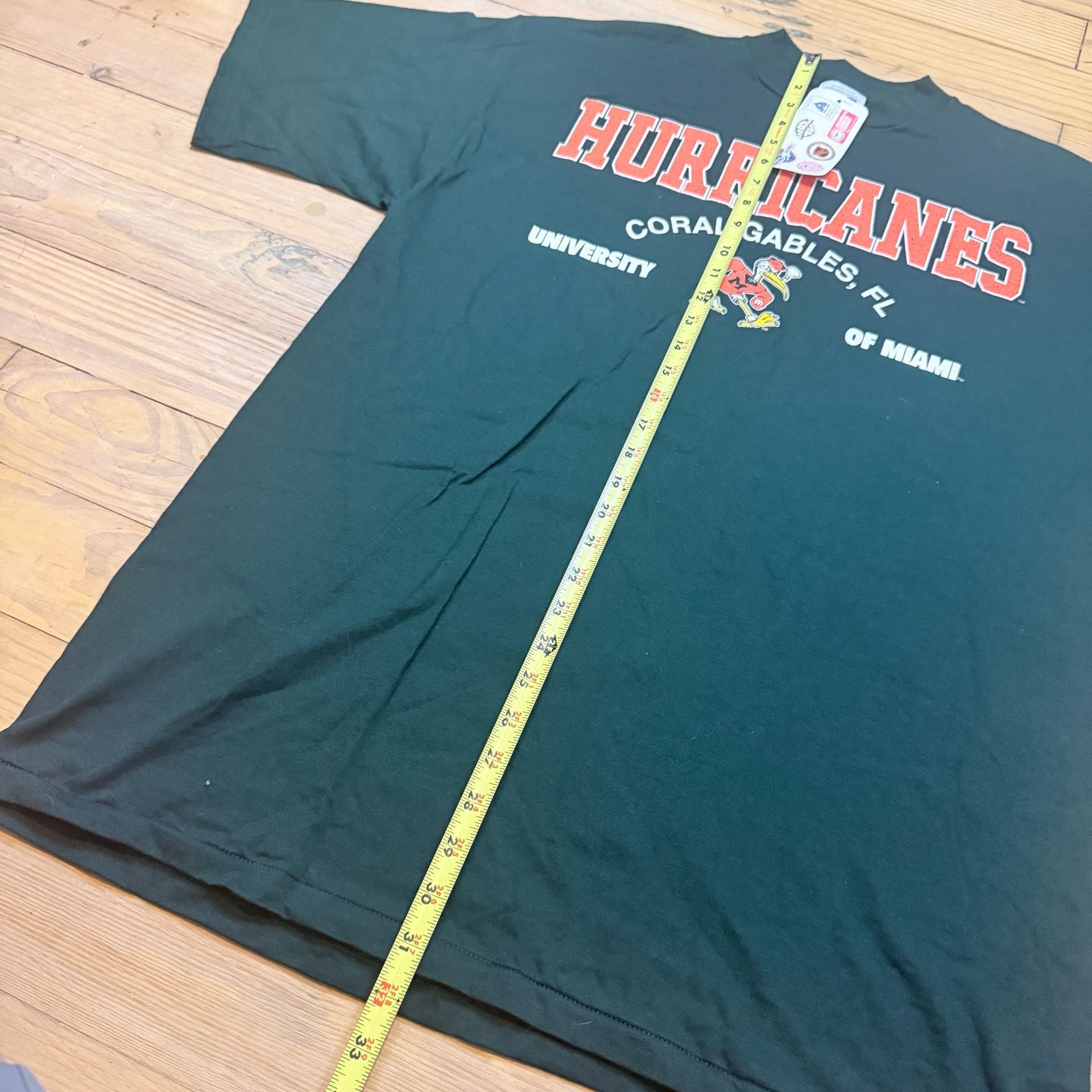 NWT University Of Miami Hurricanes T-Shirt Green Graphic College Tee 7