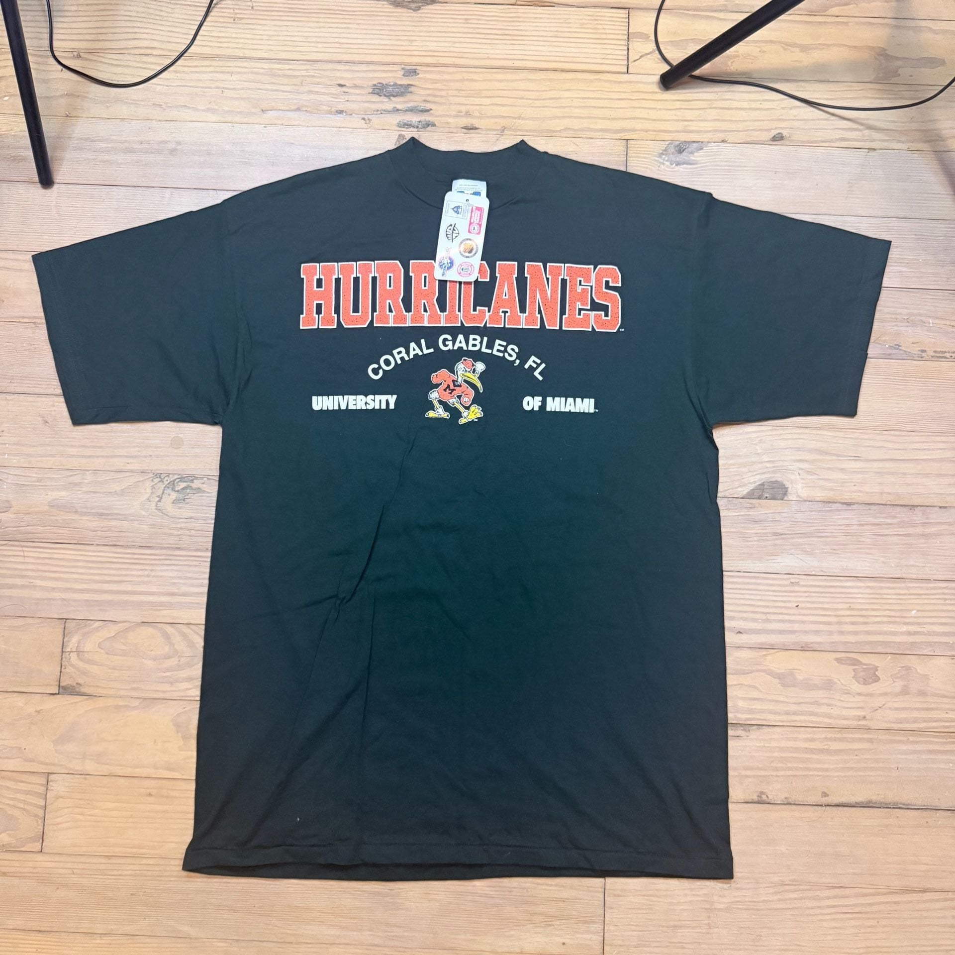 NWT University Of Miami Hurricanes T-Shirt Green Graphic College Tee 4