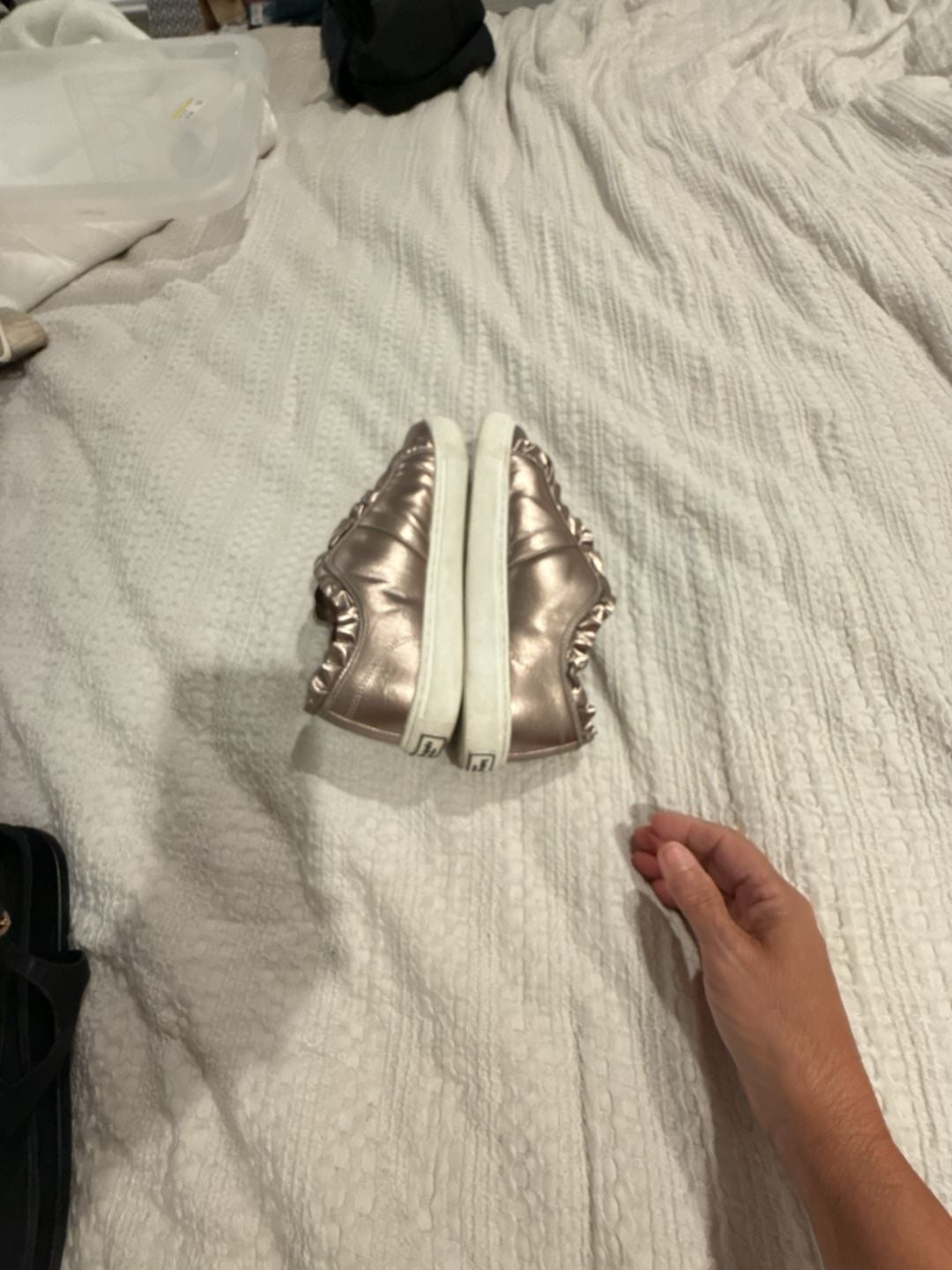 Kate Spade Lance Sneaker Size 6.5M Bronze Ruffle 7