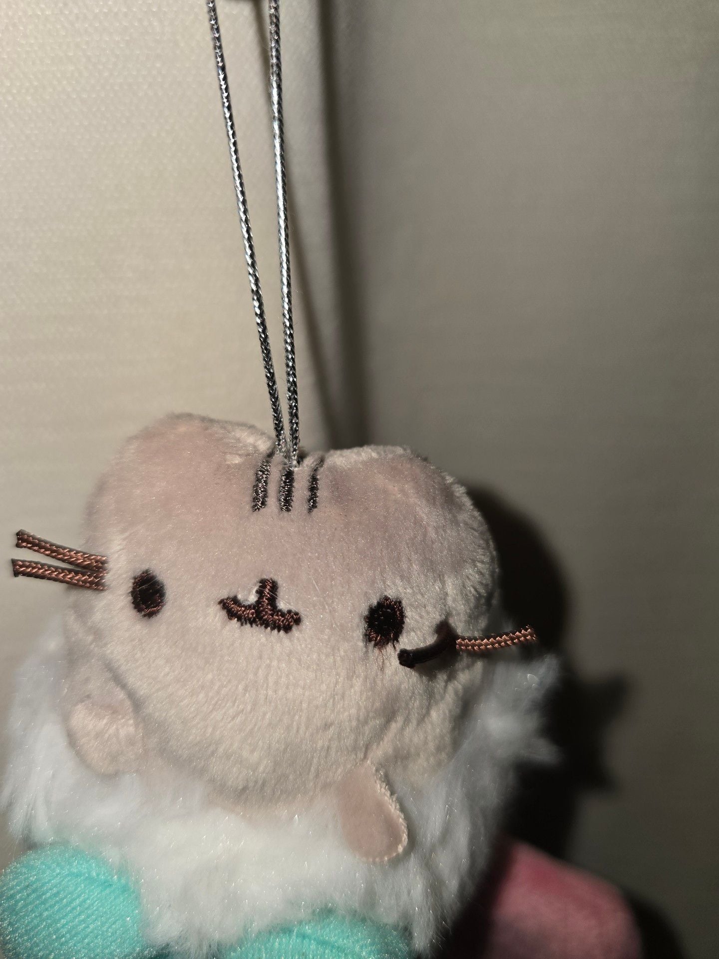 NEW Gund Pusheen Plush Ornament Plush Toy with Bow and Pink Stocking 7