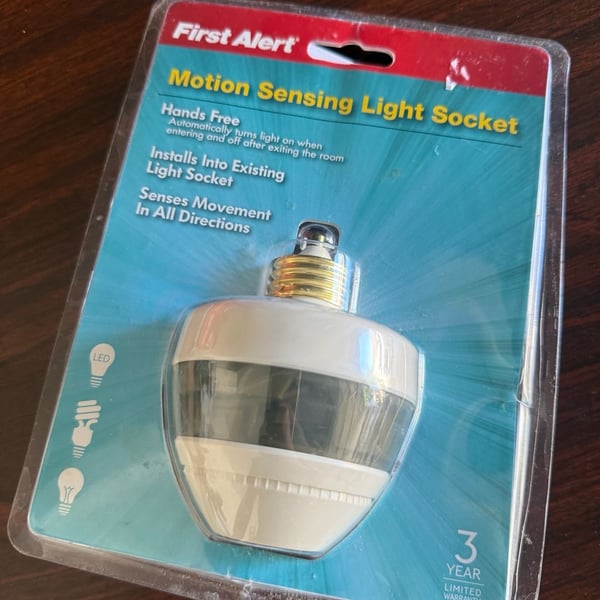 First Alert PIR725 Motion Sensing Light Socket