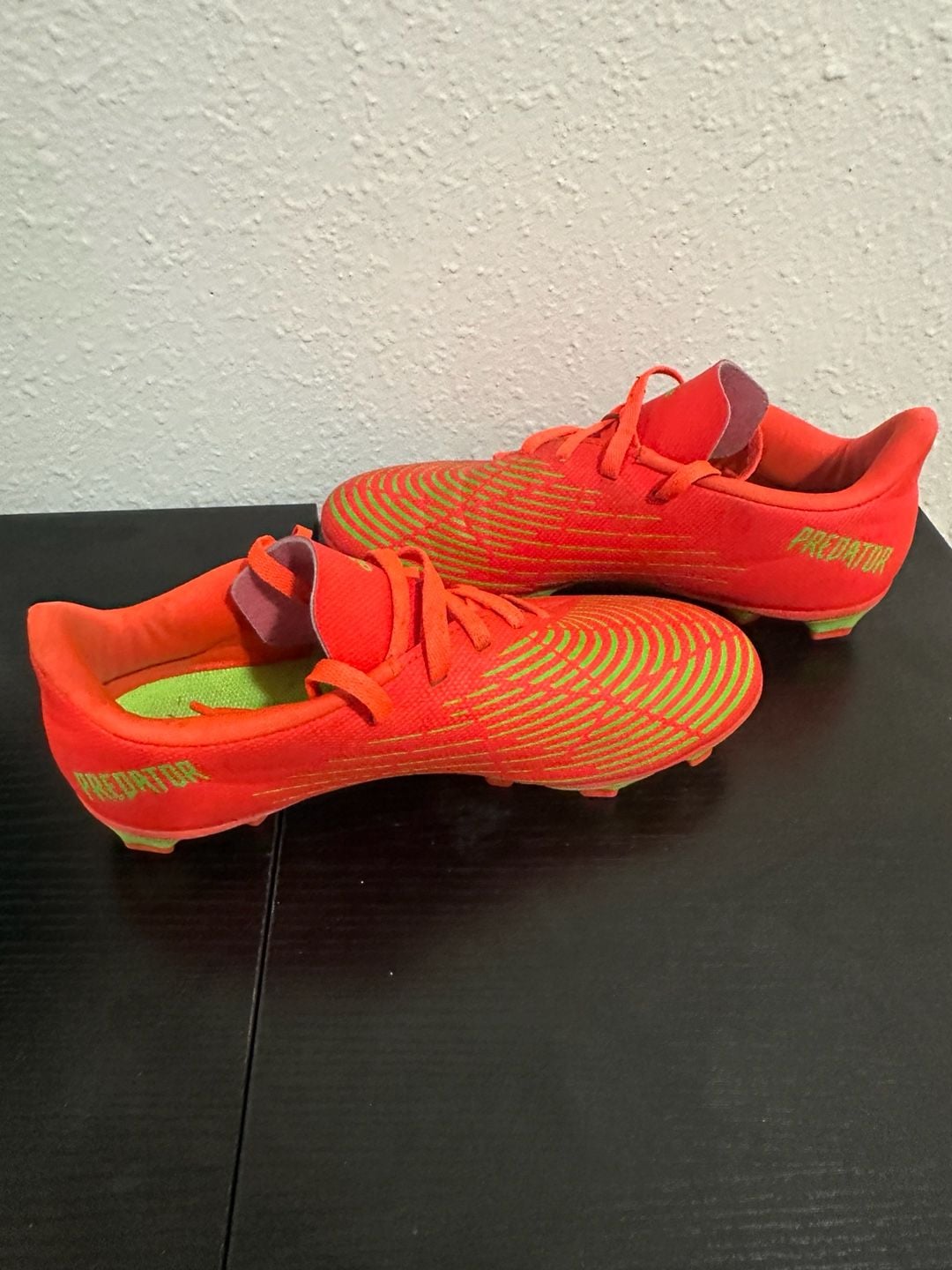 Adidas Predator Edge.4 Soccer Cleats Size 4.5 Solar Red Green 4