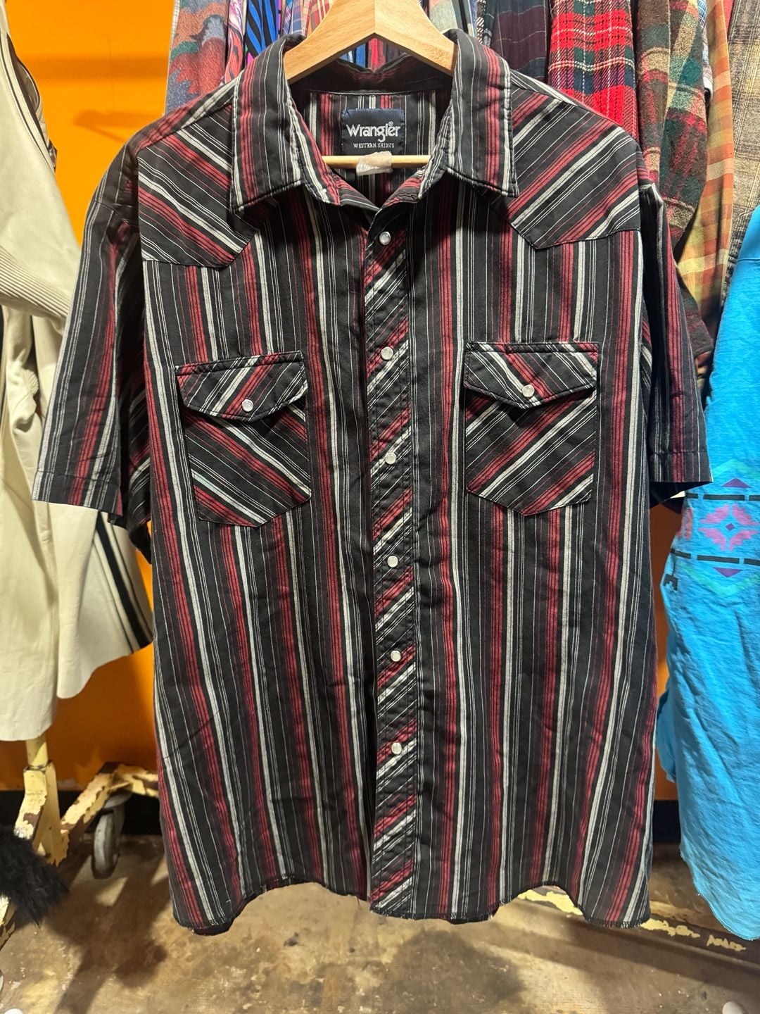 Vintage Wrangler Western Shirt Black Red Striped Pearl Snap Cowboy Short Sleeve 2