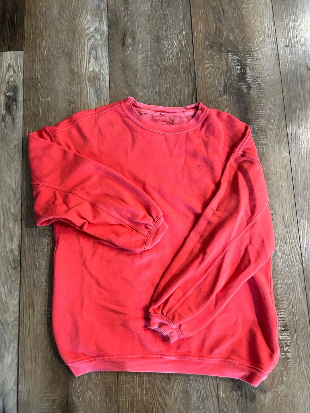 Aerie Très Chic Sweatshirt Size XS Pink Heart Embroidery Pullover 3