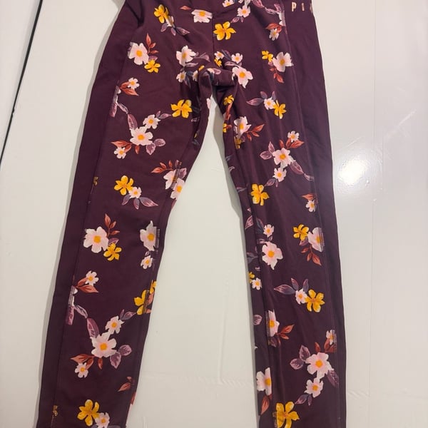 PINK Victoria's Secret Ultimate Leggings Size S Floral Maroon