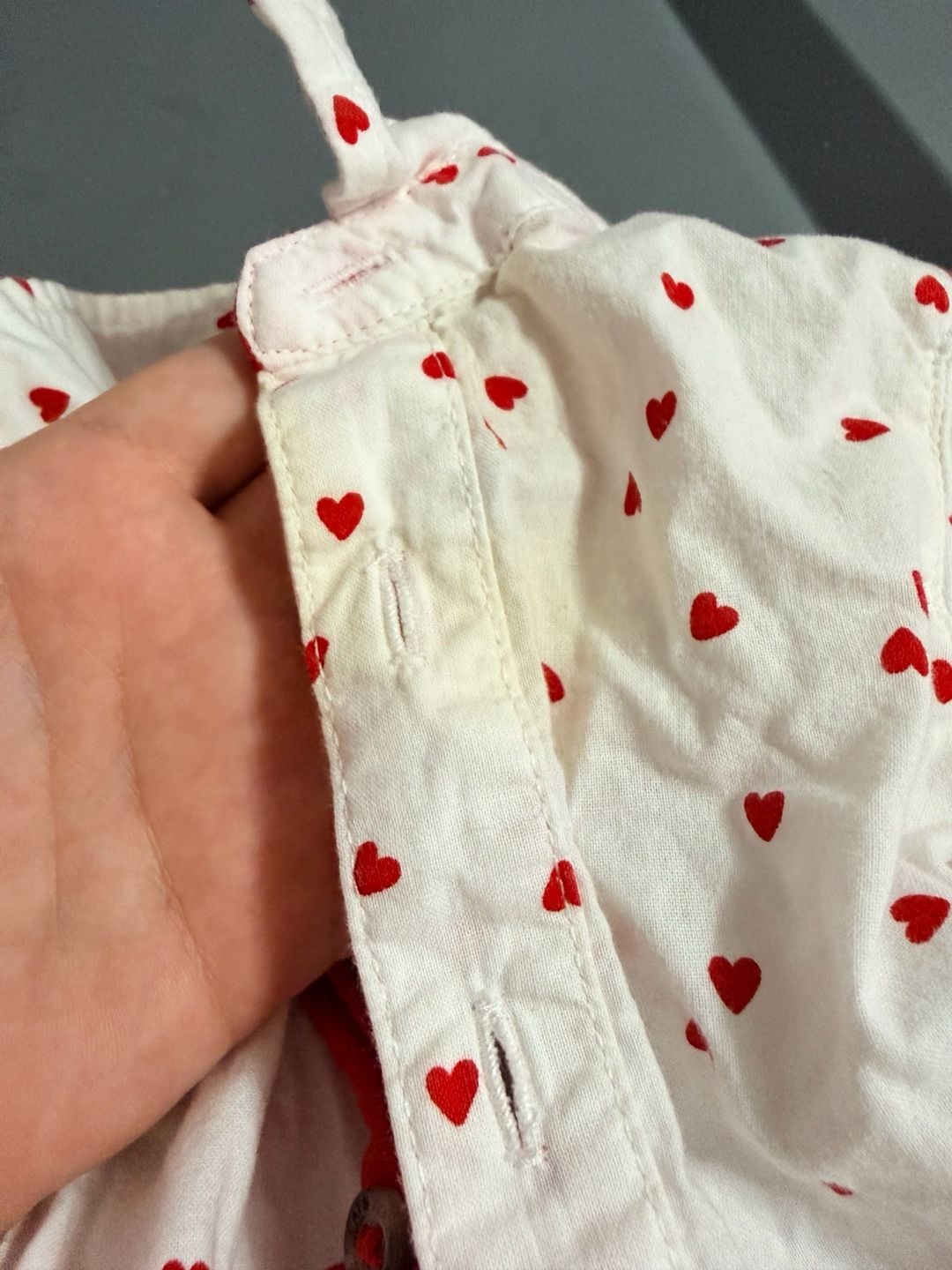 Cat & Jack Baby Valentine's Day Romper Size 0-3M White Hearts 2