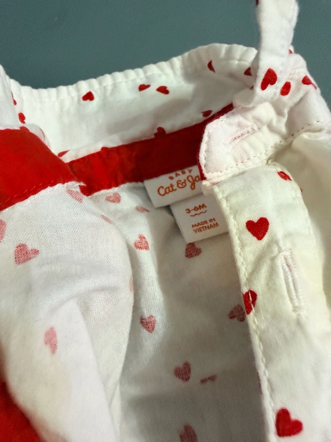 Cat & Jack Baby Valentine's Day Romper Size 0-3M White Hearts 3
