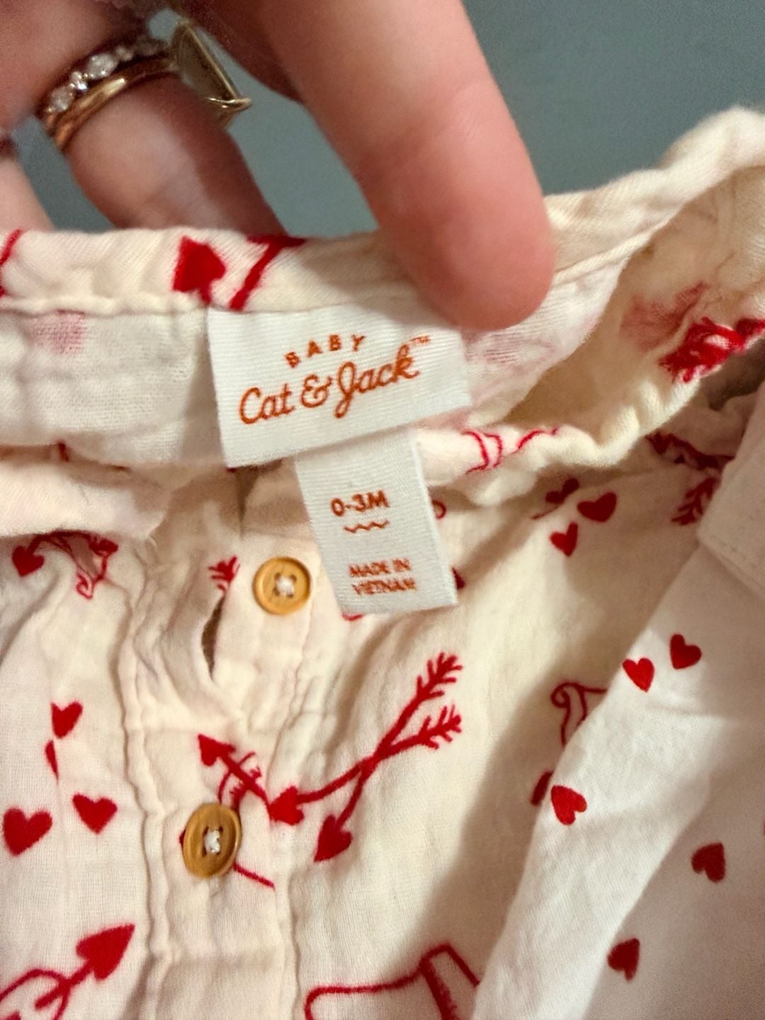 Cat & Jack Baby Valentine's Day Romper Size 0-3M White Hearts 4