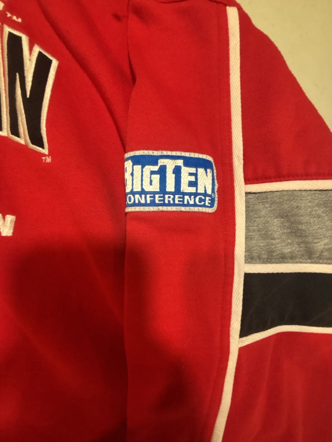 Lee Sport Wisconsin Badgers Hoodie Size XL Red Big Ten Conference Pullover 4