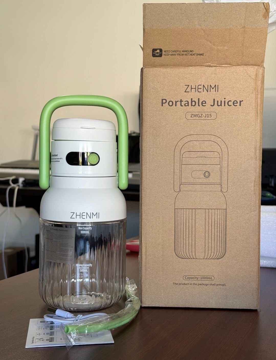 Zhenmi Portable Juicer ZMGZ-J15 1000mL Cordless Blender open box 1