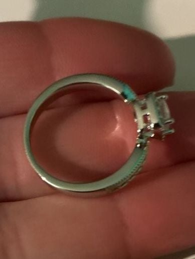Mystery Set Engagement Ring With Split Crossed Shank - 4