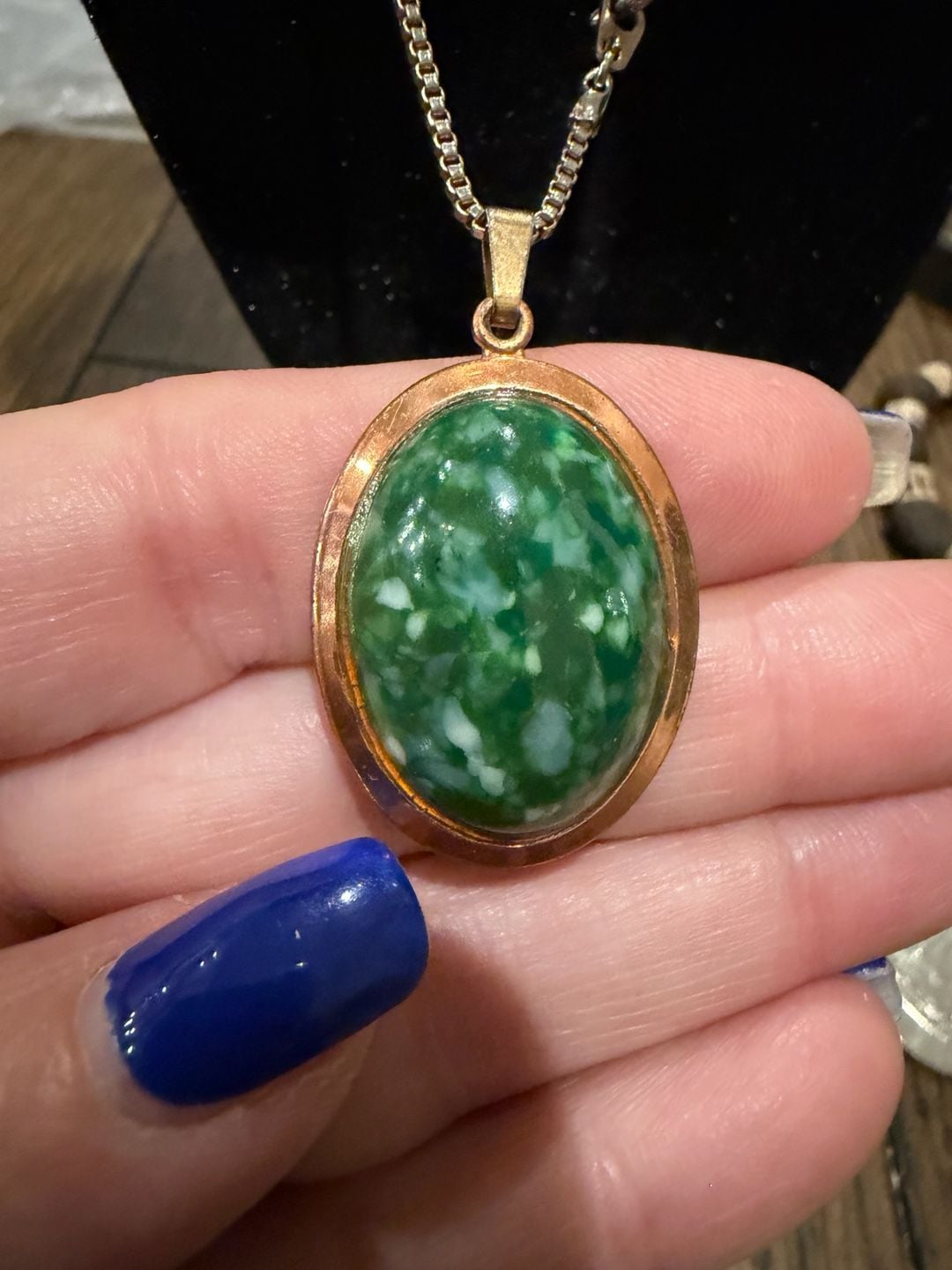 Vintage Gold Filled Green Stone Oval Pendant Necklace 2