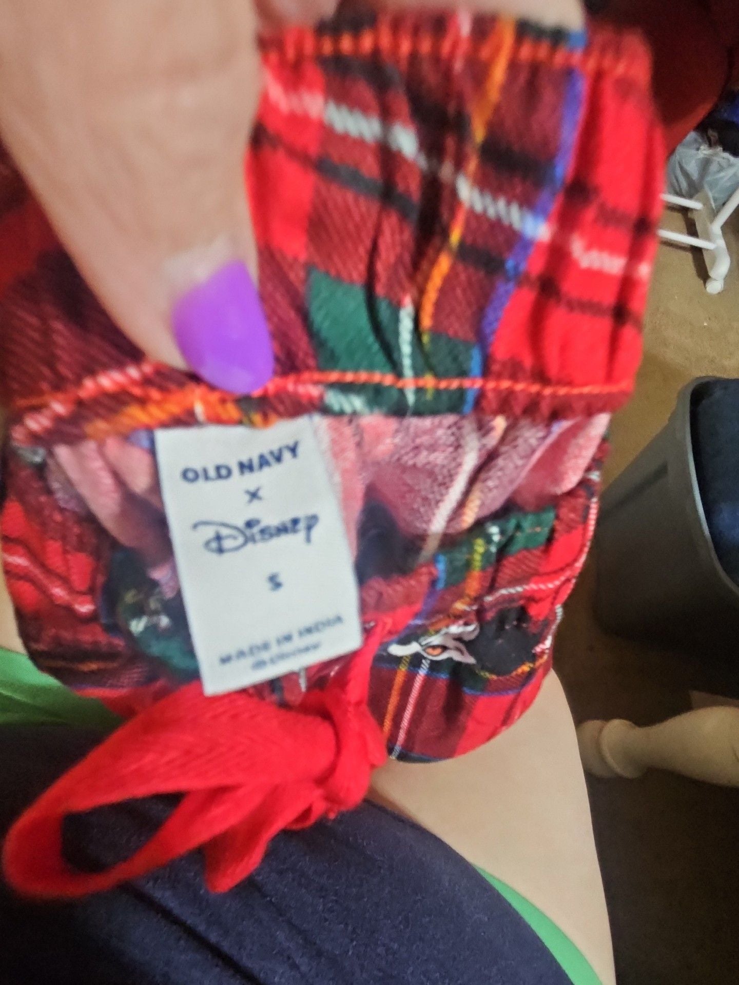 Old Navy x Disney Mickey Mouse Pajama Set Size S Red Plaid Flannel 4