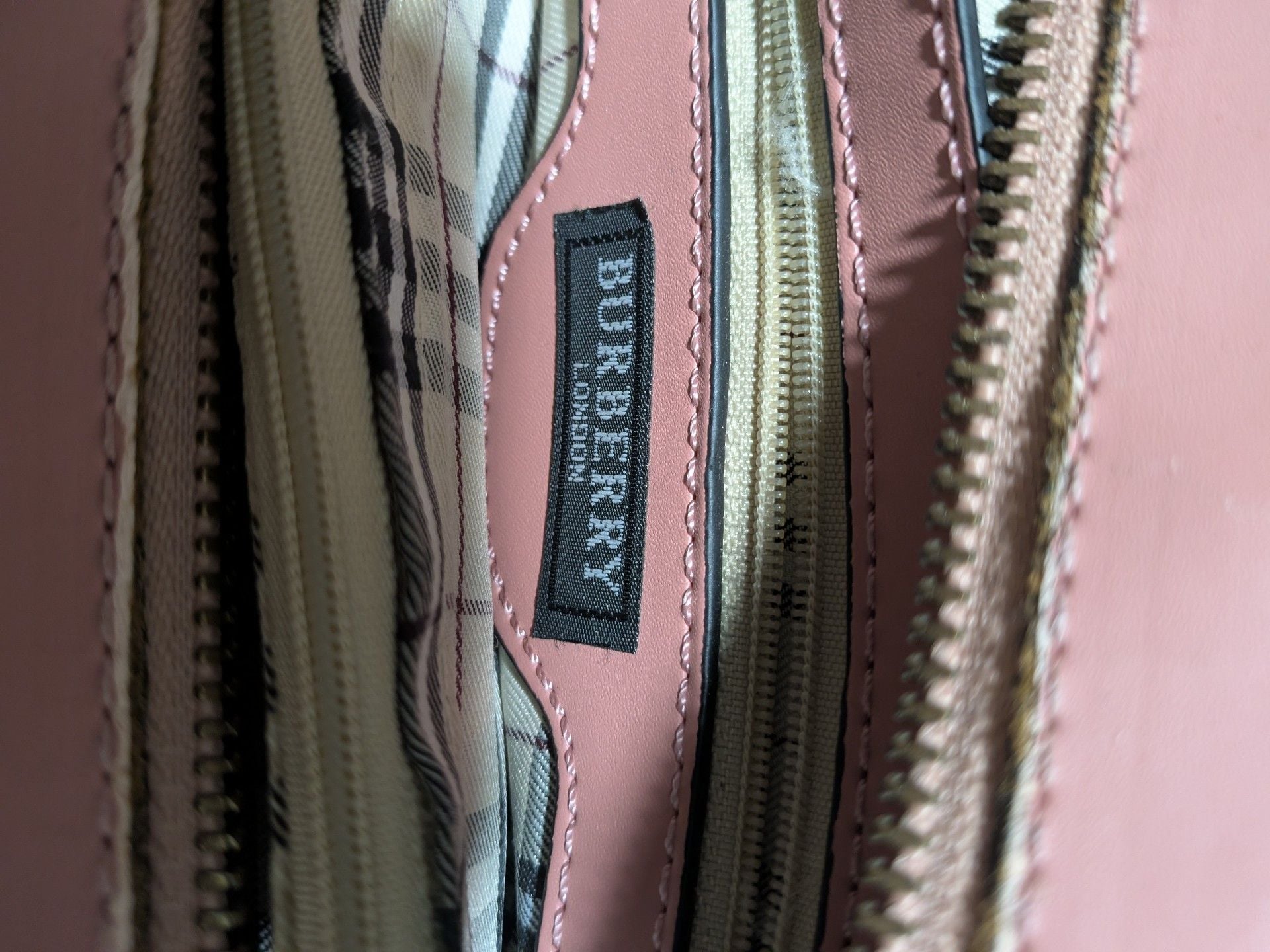Burberrys London Nova Check Bowling Handbag Pink Trim 10