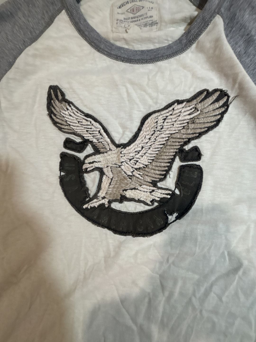 American Eagle Outfitters Vintage Long Sleeve T-Shirt Size M White Gray Eagle 3