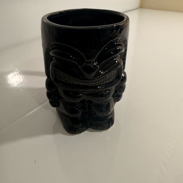 Unbranded Black Ceramic Tiki Mug Coffee Cup Hawaii Luau 12 oz