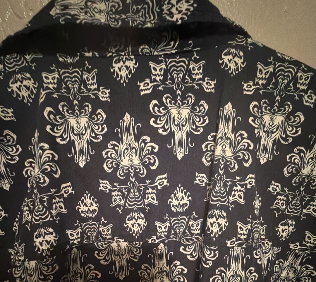 Disney Our Universe Haunted Mansion Shirt Mens Medium Button Up Short Sleeve 6