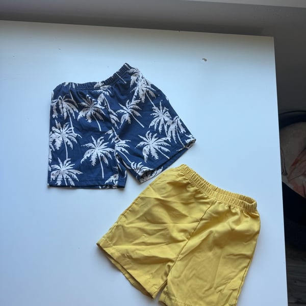 Toddler Boys Shorts Size 2-3Y Palm Tree And Yellow
