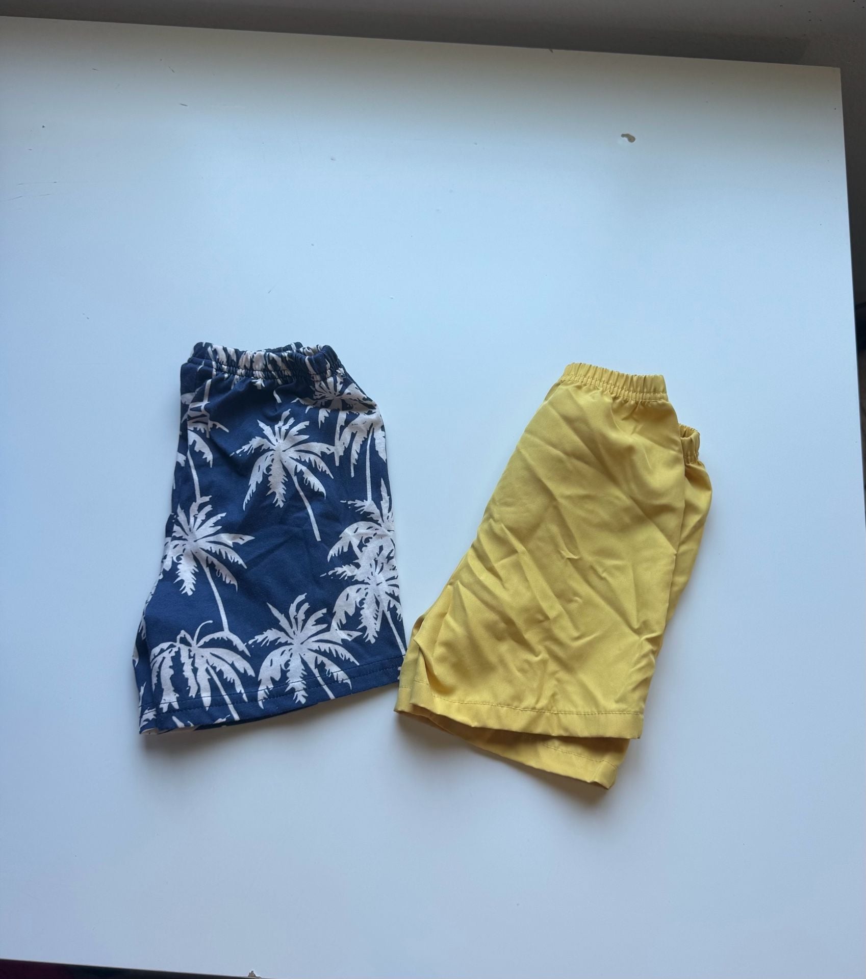 Toddler Boys Shorts Size 2-3Y Palm Tree And Yellow 2