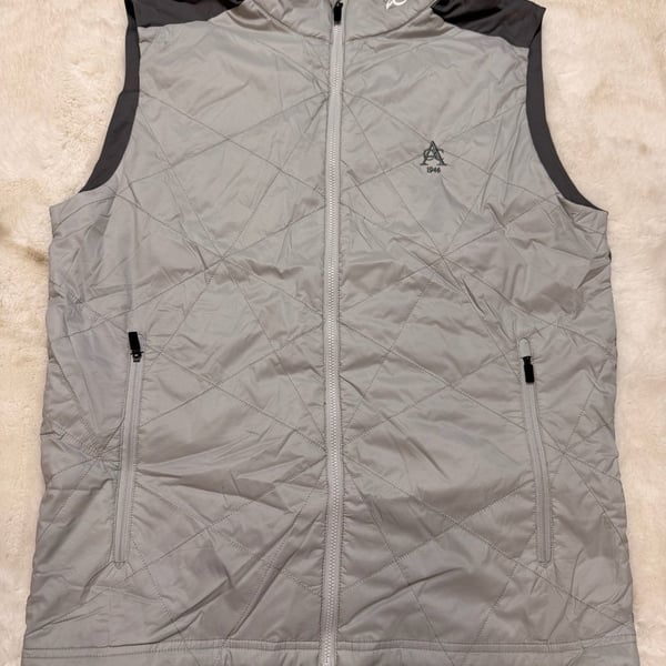 KJUS Men's Retention Vest Size 50M Gray Full-Zip Puffer Golf Athletic Outerwear