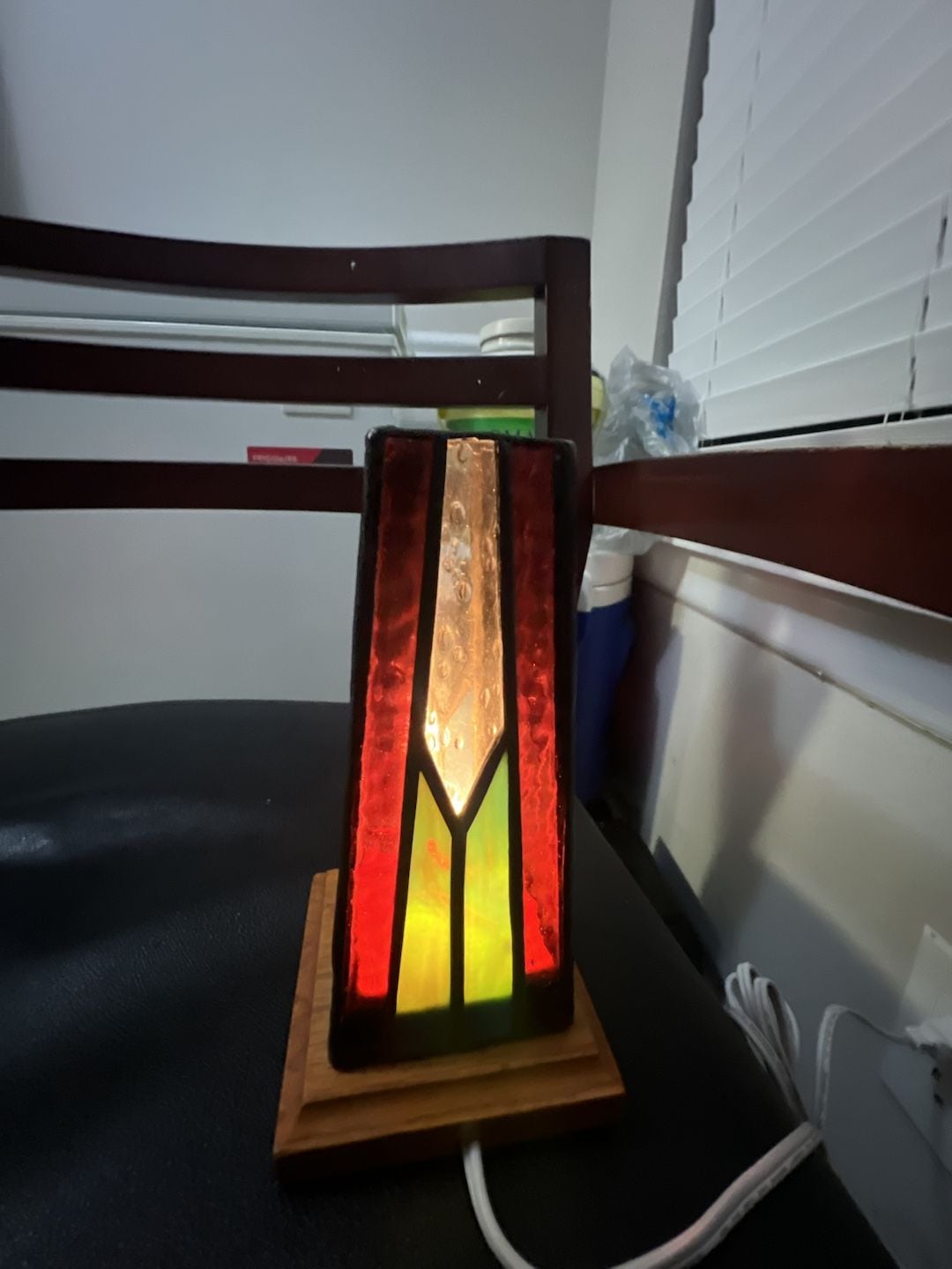 Mission Style Stained Glass Table Lamp with Wood Base 6