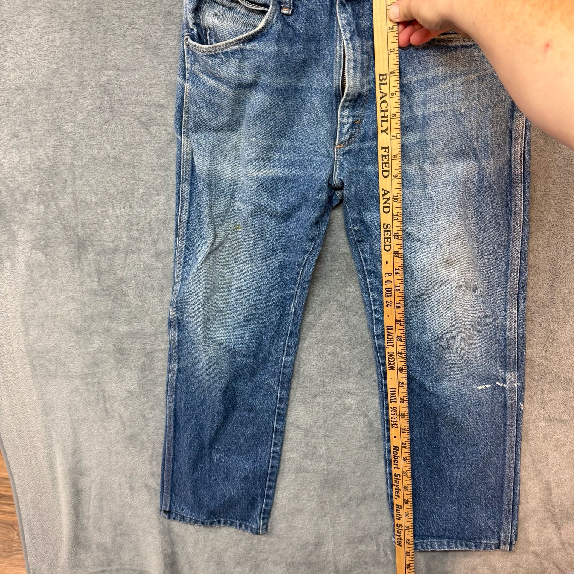 34x24 Wrangler 99902NV Vintage Jeans Blue Denim Distressed Workwear western 5